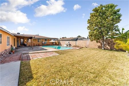 Backyard, Exterior, Pool