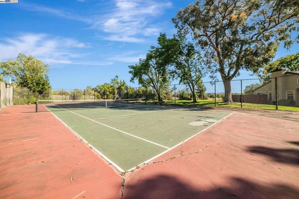 Exterior, Tennis Courts