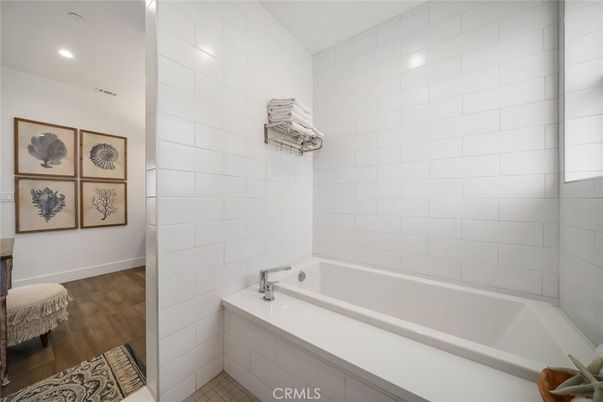 Bathroom, Interior, Recessed Lighting, Wood Texture Flooring