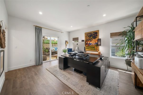 Home Office, Interior, Recessed Lighting, Wood Texture Flooring