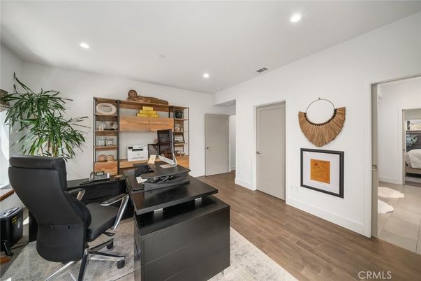 Home Office, Interior, Recessed Lighting, Wood Texture Flooring