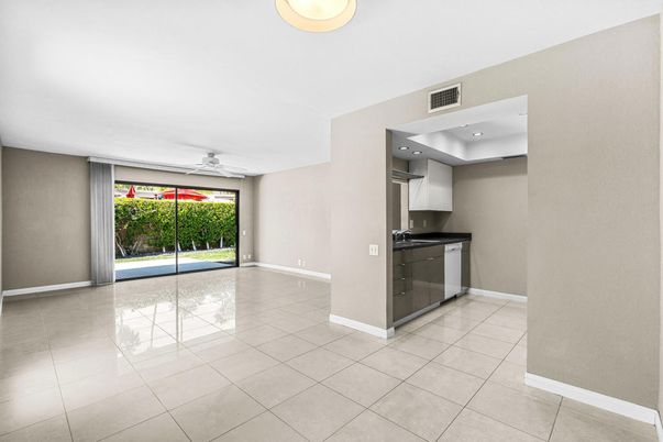 Empty room, Interior, Kitchen, Recessed Lighting