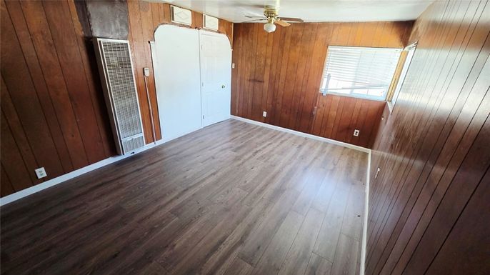 Empty room, Interior, Wood Texture Flooring, Wooden Walls