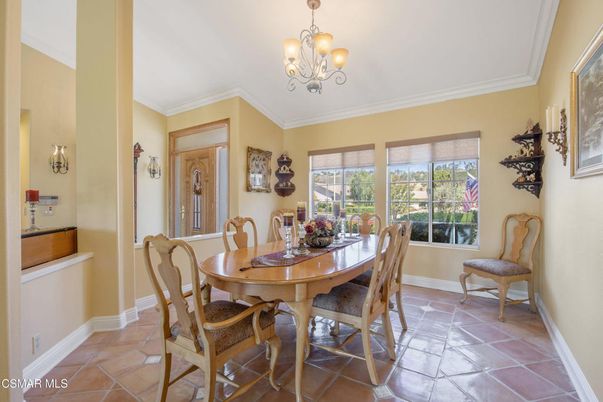 Chandelier, Dining room, Interior