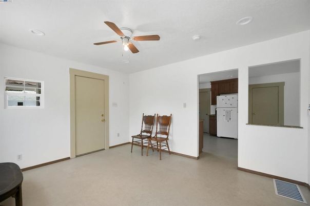 Empty room, Interior, Kitchen, Recessed Lighting