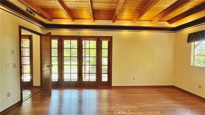 Empty room, Interior, Wooden Beams, Wooden Ceilings, Wood Texture Flooring