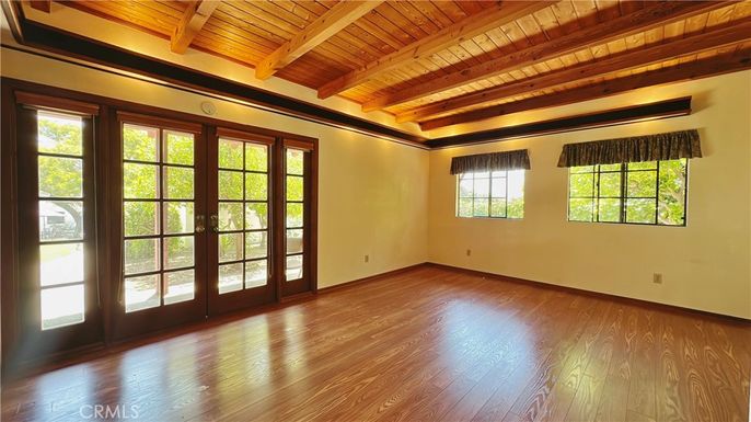 Empty room, Interior, Wooden Beams, Wooden Ceilings, Wood Texture Flooring