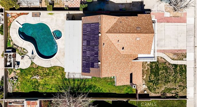 Exterior, Drone