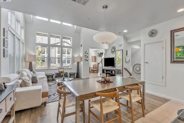 Dining room, Interior, Living room, Pendant Lights, Recessed Lighting, Wood Texture Flooring