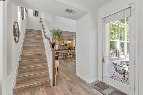 Dining room, Interior, Kitchen, Pendant Lights, Recessed Lighting, Wood Texture Flooring