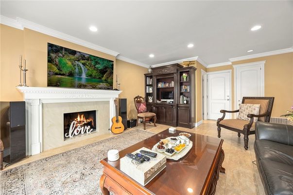 Fireplace, Interior, Living room, Recessed Lighting