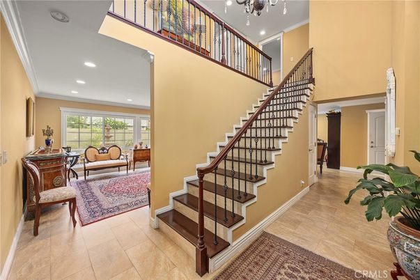 Chandelier, Interior, Recessed Lighting, Wood Texture Flooring