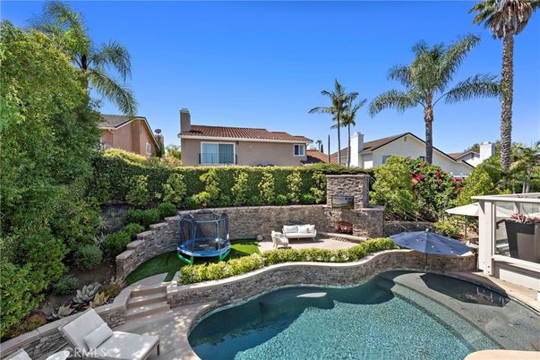Exterior, Fireplace, Playground, Pool