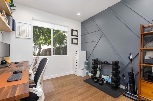 Home Office, Interior, Recessed Lighting, Wood Texture Flooring