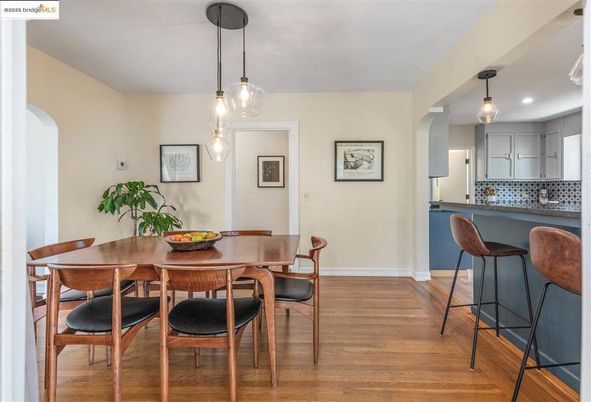 Dining room, Interior, Pendant Lights, Recessed Lighting, Wood Texture Flooring