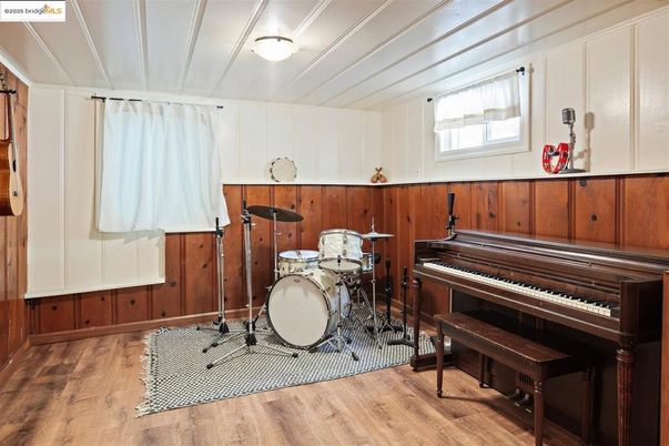 Interior, Piano, Wood Texture Flooring, Wooden Walls