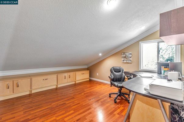 Home Office, Interior, Recessed Lighting, Wood Texture Flooring