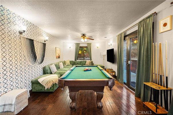 Billiard Table, Game Room, Interior, Wood Texture Flooring