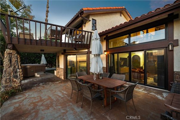 Exterior, Hot Tub