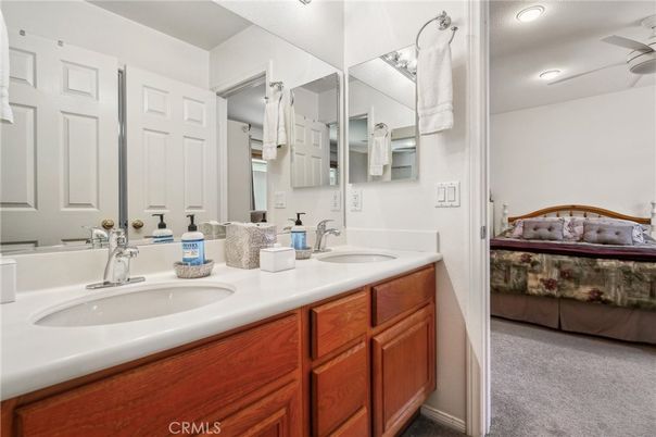 Bathroom, Dual Sink Vanities, Interior, Recessed Lighting