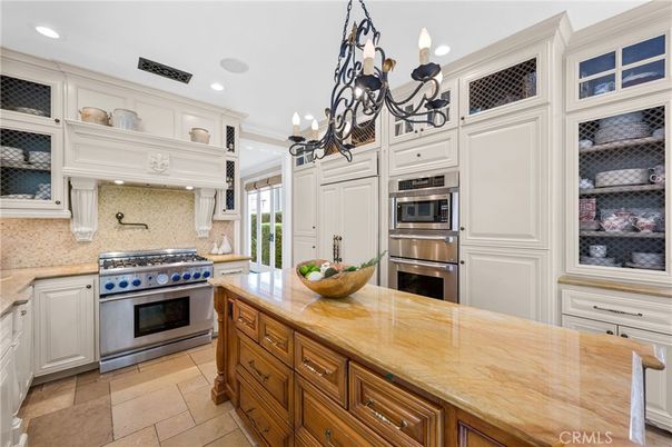 Chandelier, Interior, Kitchen, Recessed Lighting, Stainless Steel Appliances