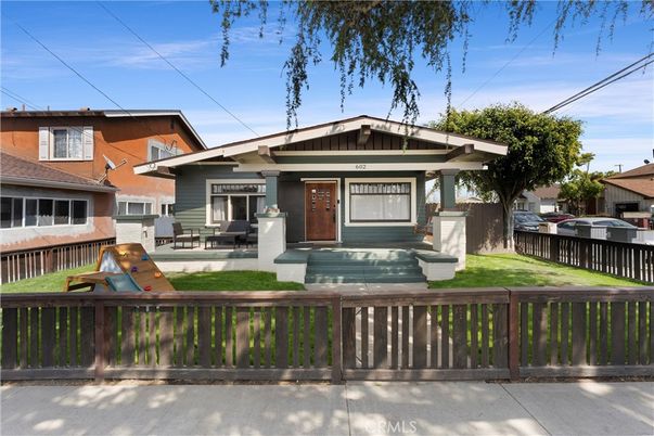 Exterior, Facade, American Craftsman