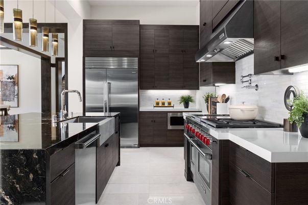 Interior, Kitchen, Pendant Lights, Stainless Steel Appliances
