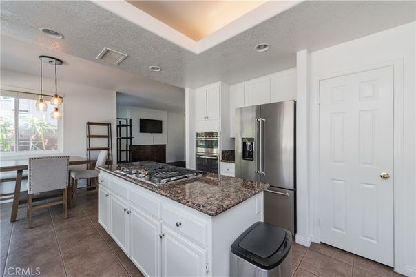 Dining room, Interior, Kitchen, Pendant Lights, Recessed Lighting, Stainless Steel Appliances