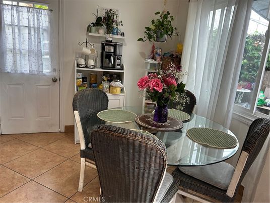 Dining room, Interior