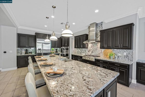 Interior, Kitchen, Pendant Lights, Recessed Lighting, Stainless Steel Appliances