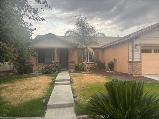 Attached, Backyard, Exterior, Facade, Ranch
