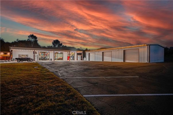 Backyard, Detached Garage, Exterior
