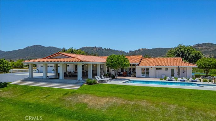 Backyard, Exterior, Facade, Pool, Mediterranean