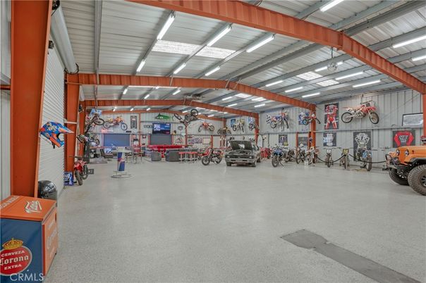 Garage, Interior