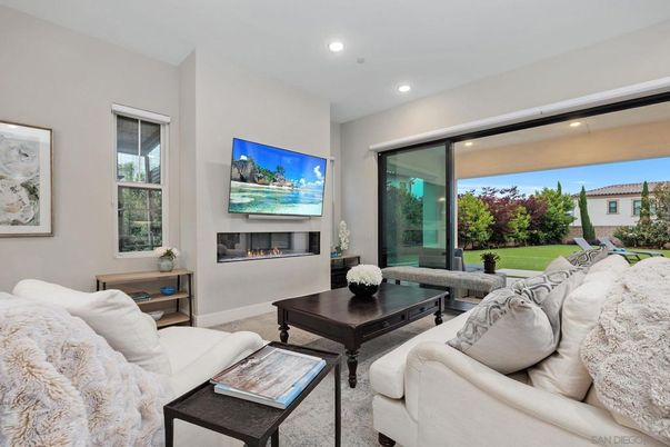 Fireplace, Interior, Living room, Recessed Lighting
