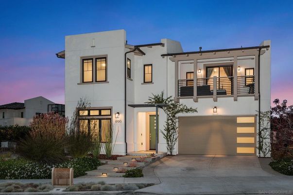 Attached, Exterior, Facade, Modern