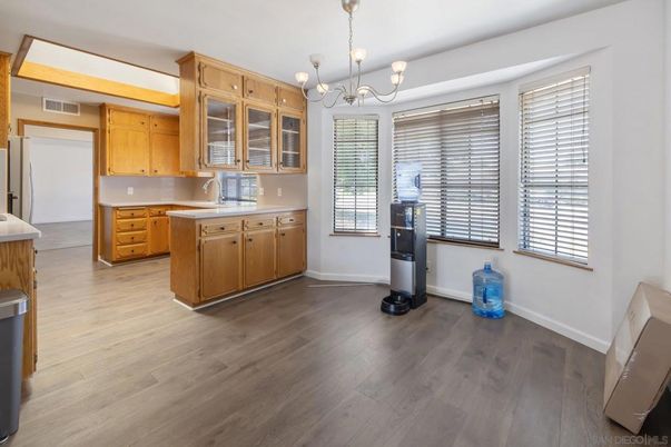 Chandelier, Interior, Kitchen, Wood Texture Flooring