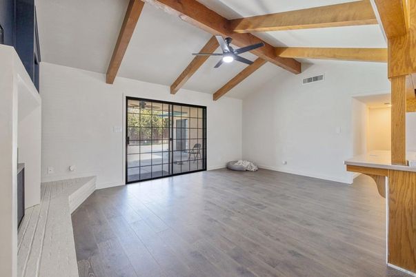 Empty room, Interior, Wooden Beams, Wood Texture Flooring