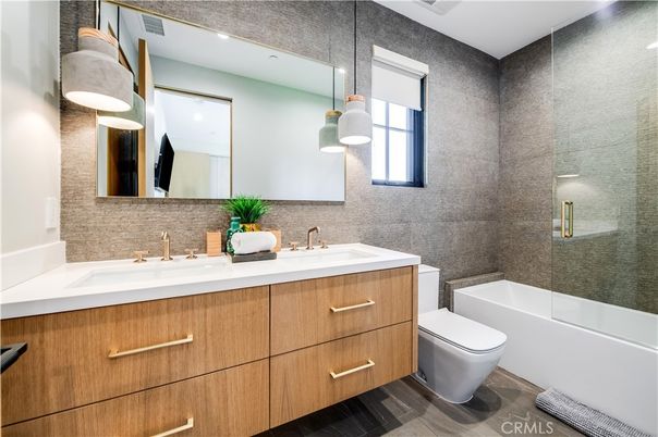 Bathroom, Dual Sink Vanities, Glass Shower, Interior, Pendant Lights, Recessed Lighting