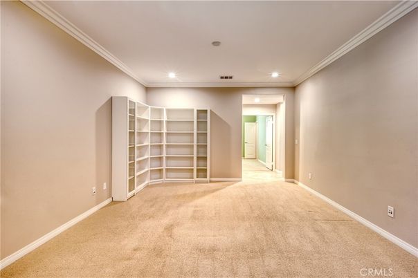 Empty room, Interior, Recessed Lighting