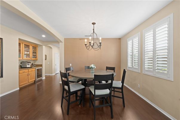 Chandelier, Dining room, Interior, Recessed Lighting, Wood Texture Flooring