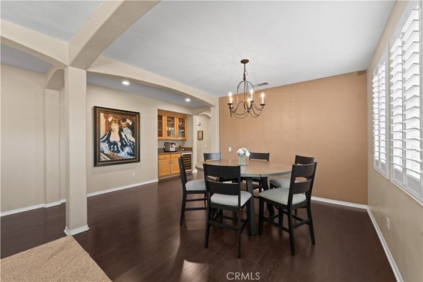 Chandelier, Dining room, Interior, Recessed Lighting, Wood Texture Flooring