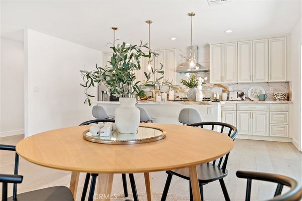 Dining room, Interior, Kitchen, Pendant Lights, Recessed Lighting