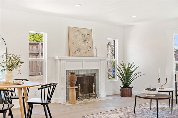 Dining room, Fireplace, Interior, Recessed Lighting, Wood Texture Flooring