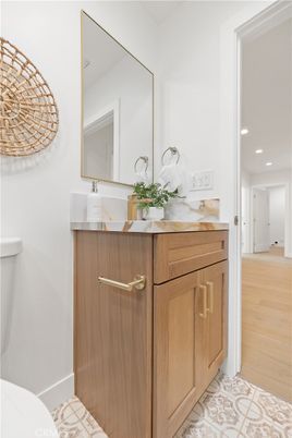 Bathroom, Interior, Recessed Lighting, Wood Texture Flooring
