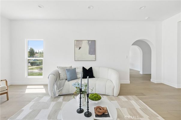 Interior, Recessed Lighting, Wood Texture Flooring