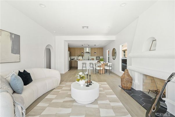 Interior, Kitchen, Living room, Pendant Lights, Recessed Lighting, Wood Texture Flooring