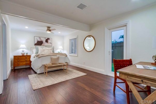 Bedroom, Dining room, Interior, Recessed Lighting, Wood Texture Flooring