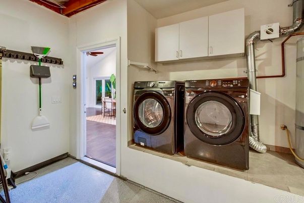 Interior, Washer