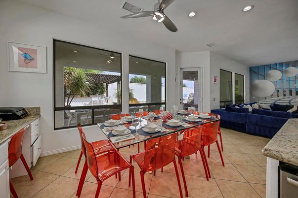 Dining room, Interior, Living room, Recessed Lighting